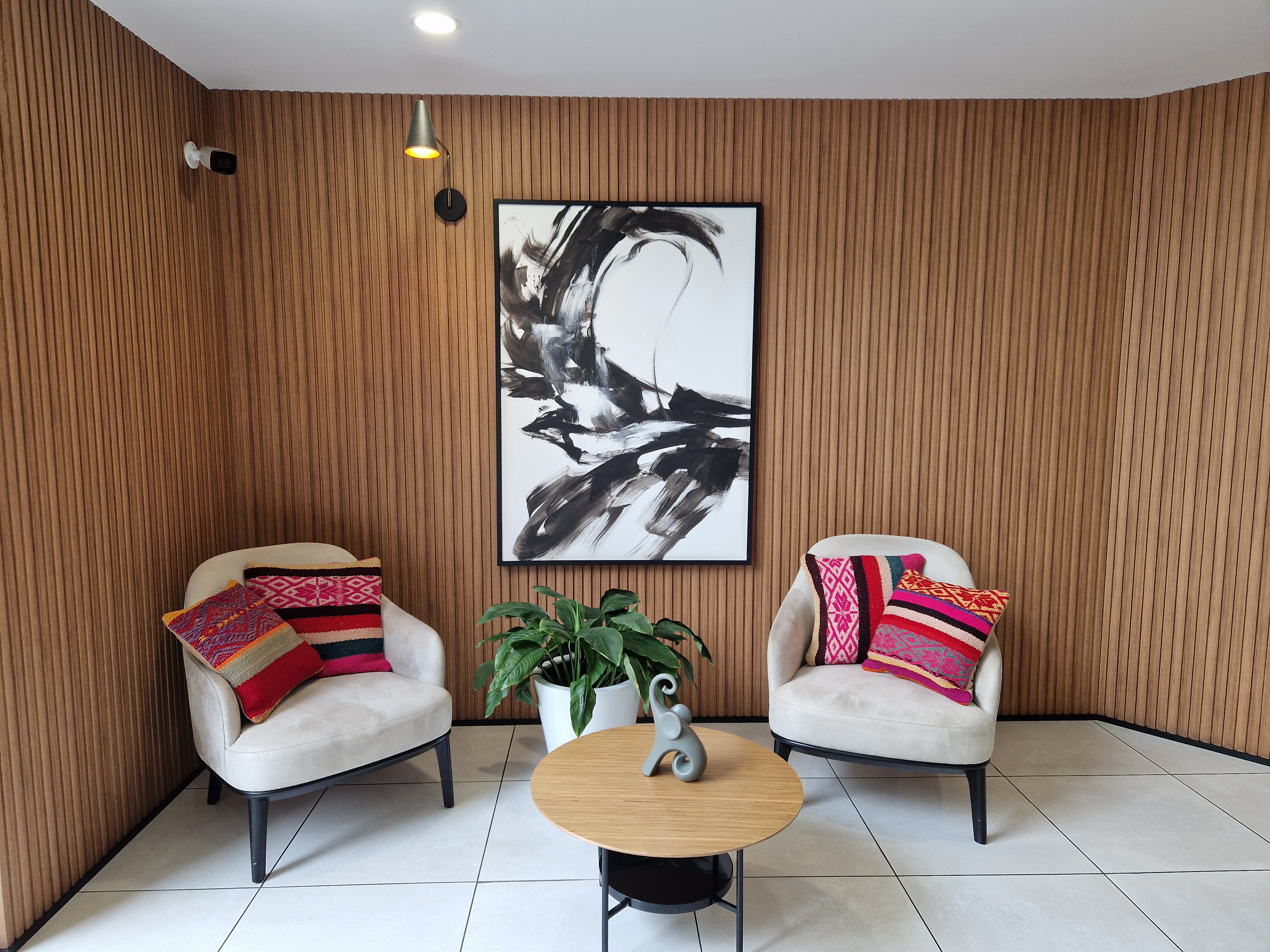 Modern bedroom with Kapiruna textiles